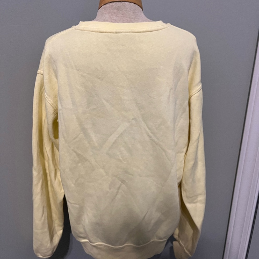 Sweatshirt - Picture 2 of 3